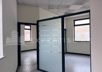 Foto 10 - Commercial Premises Via Giacomo Matteotti
 
8, Montemaggiore Belsito - photo 10