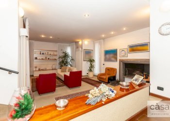 Foto 11 - Villa Via Renato Simoni
 
6, Varese - foto 11