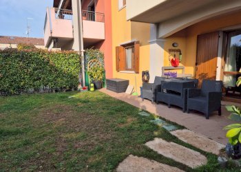Foto 16 - Trilocale via Raimondo Vianello
 
2, Peschiera del Garda - foto 16