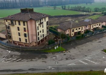 Edificio all\'aperto - Bilocale via delle Rogge
 
32, Lacchiarella - foto 2