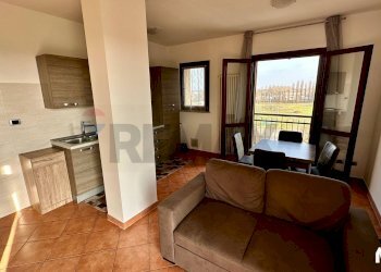 Sala da pranzo - Bilocale via delle Rogge
 
32, Lacchiarella - foto 16