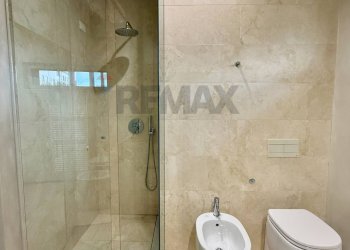 Bagno - Trilocale Via Monsignore Enrico Assi
 
5, Cremona - foto 17