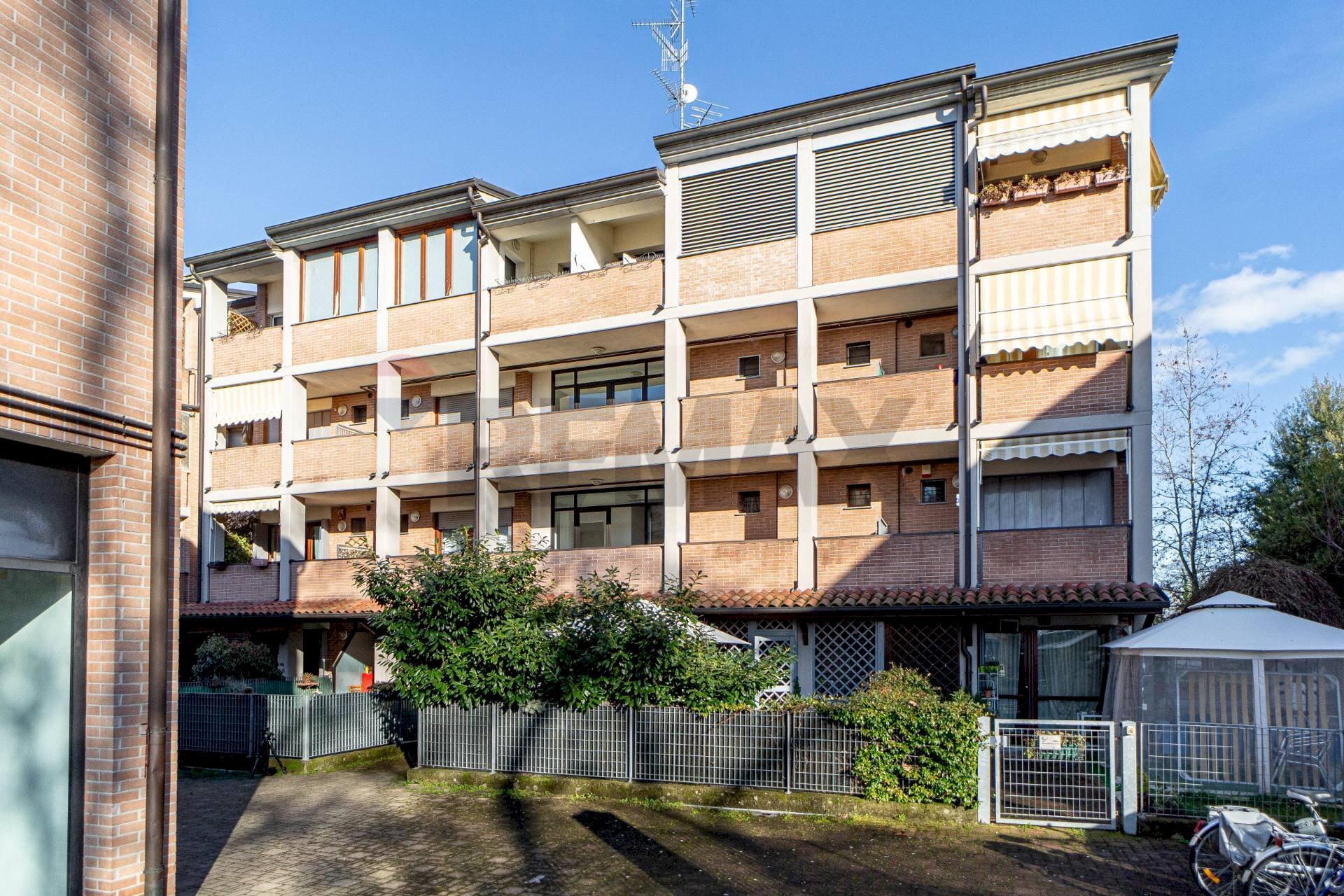 Edificio all\'aperto - Bilocale Strada Cartiera
 
14, Parma - foto 2