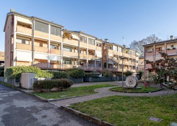 Edificio all\'aperto - Bilocale Strada Cartiera
 
14, Parma - foto 1