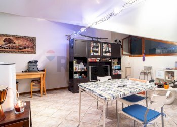 Sala da pranzo - Bilocale Strada Bassa Dei Folli
 
135, Parma - foto 4