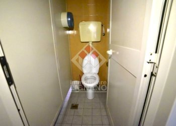 Foto 16 - Negozio Via Vittorio Veneto
 
33, Latisana - foto 16