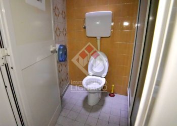 Foto 17 - Negozio Via Vittorio Veneto
 
33, Latisana - foto 17