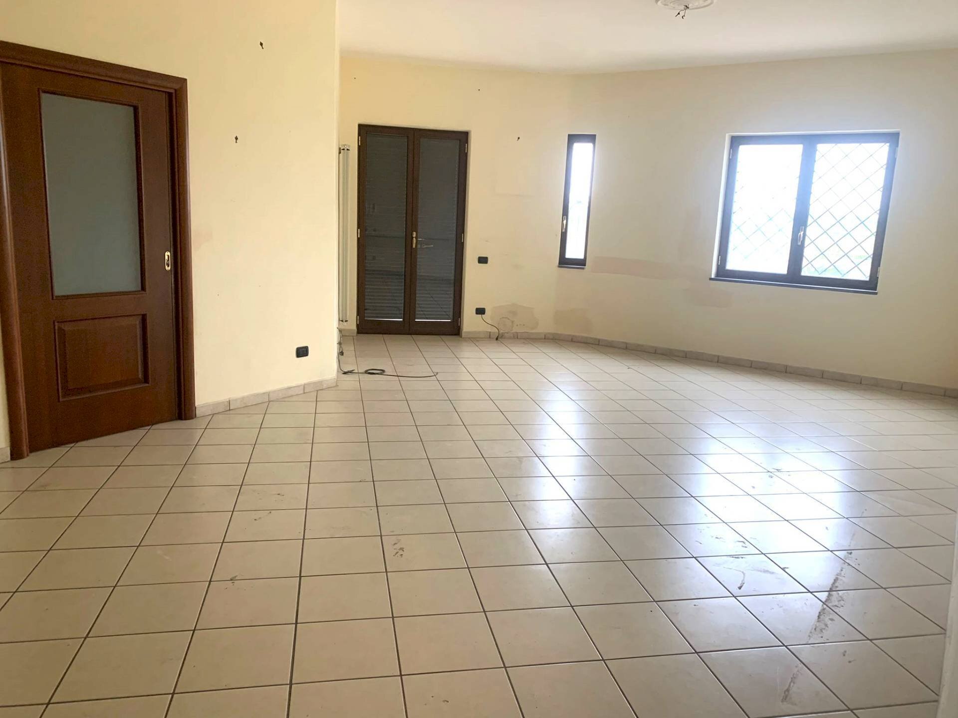 Foto 2 - Quadrilocale Via Ex Alleati
 
1, Parete - foto 2