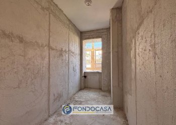 Foto 4 - Trilocale via tiziano
 
1, Sant'Antimo - foto 4