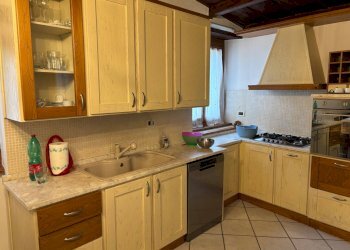 Foto 3 - Quadrilocale piazza bernardo tanucci
 
3, Pratovecchio Stia - foto 3