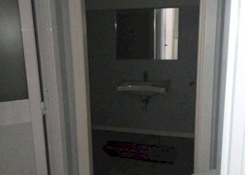 Bagno - Negozio via Camillo Benso di Cavour, Cavezzo - foto 11