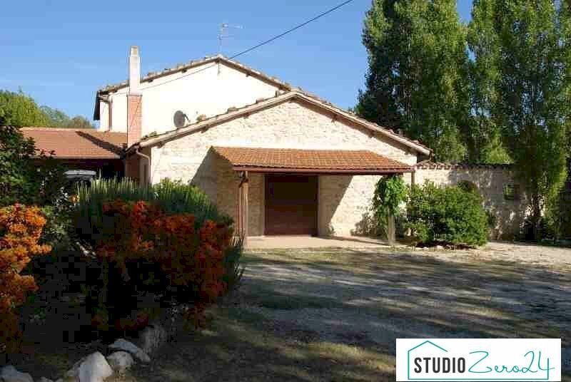 Foto 2 - Rustic rimembranze
 
22, Amelia - photo 2