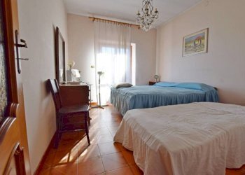 Camera da letto - Rustico via Colle di Nava, 55, Magliano Alpi - foto 11