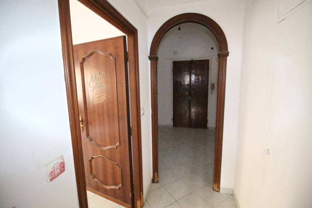 Corridoio - Three-room apartment via Gaspare Murtola, Genova (neighborhood Prà) - photo 3