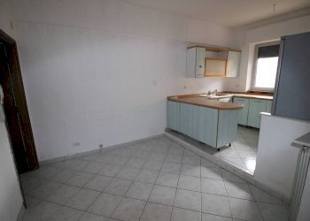 Cucina - Trilocale via Gaspare Murtola, Genova (zona Prà) - foto 1