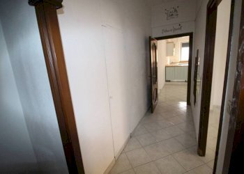 Corridoio - Trilocale via Gaspare Murtola, Genova (zona Prà) - foto 16