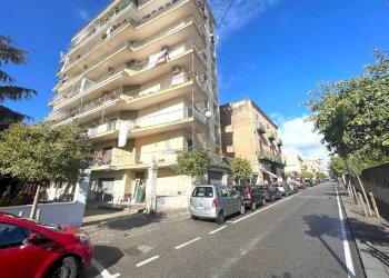 Foto 1 - Quadrilocale via gambardella, Torre Annunziata - foto 1