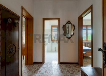 Hall / corridoio - Villa Bifamiliare San Giuliano Terme - foto 15