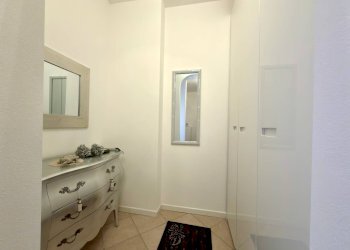 Foto 21 - Trilocale Lungolago Giuseppe Zanardelli
 
36, Toscolano-Maderno - foto 21