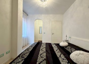 Foto 23 - Trilocale Lungolago Giuseppe Zanardelli
 
36, Toscolano-Maderno - foto 23