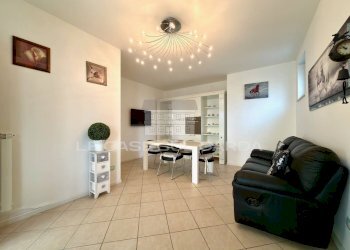 Foto 1 - Trilocale Lungolago Zanardelli
 
32, Toscolano-Maderno - foto 1