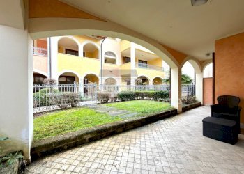 Foto 9 - Trilocale Lungolago Zanardelli
 
32, Toscolano-Maderno - foto 9