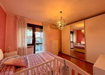 Camera da letto - Quadrilocale via Ferruccio Valobra, 204, Carmagnola - foto 23