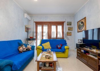 Soggiorno - Trilocale Via Castropignano
 
31, Roma - foto 4