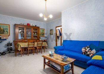 Sala da pranzo - Trilocale Via Castropignano
 
31, Roma - foto 6