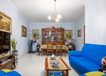 Sala da pranzo - Trilocale Via Castropignano
 
31, Roma - foto 7