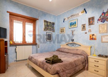 Camera / camera da letto - Trilocale Via Castropignano
 
31, Roma - foto 13