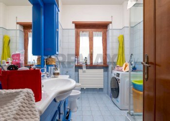 Bagno - Trilocale Via Castropignano
 
31, Roma - foto 26