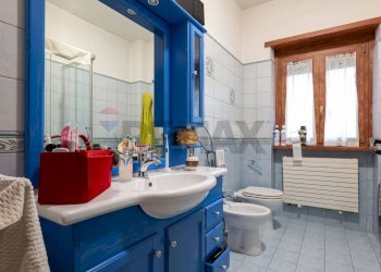 Bagno - Trilocale Via Castropignano
 
31, Roma - foto 27