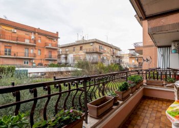 Balcone - Trilocale Via Castropignano
 
31, Roma - foto 30