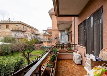 Balcone - Trilocale Via Castropignano
 
31, Roma - foto 31
