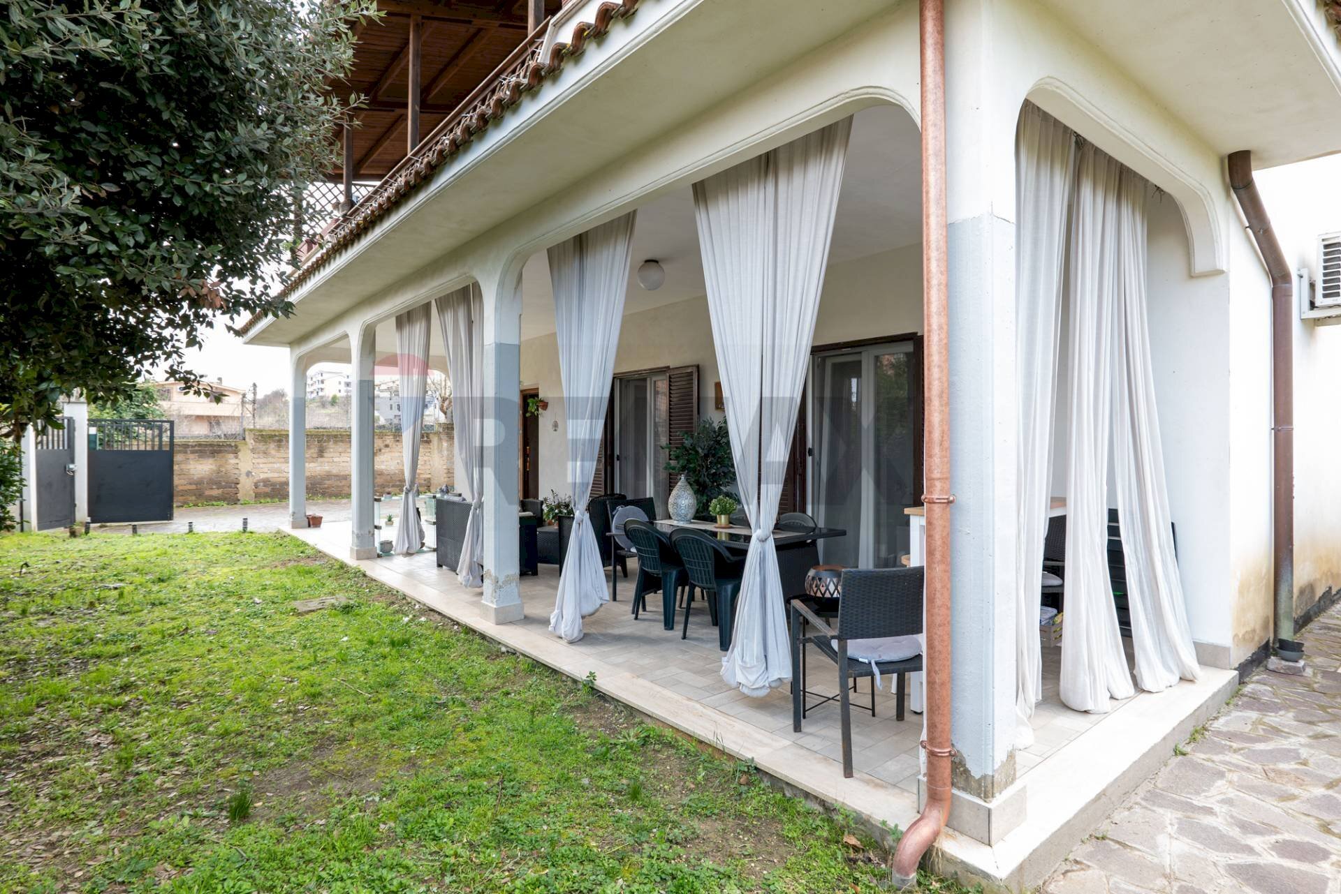 Casa all\'aperto - Independent house Via Paolo Pericoli
 
113, Roma - photo 2