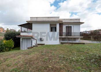 Casa all\'aperto - Appartamento Via Paolo Pericoli
 
113, Roma - foto 12