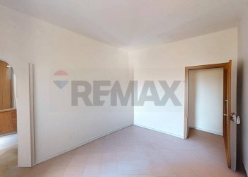 Stanza vuota - Trilocale Genova - foto 3