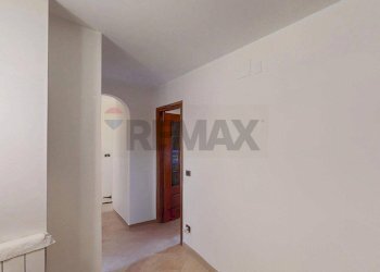 Stanza vuota - Trilocale Genova - foto 13