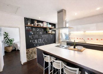 Cucina - Appartamento Vezzano Ligure - foto 3