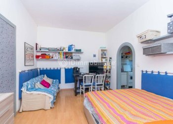 Camera da letto - Bilocale via Cesare Balbo, 29, Torino (zona Vanchiglia) - foto 6