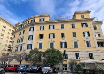 Facciata - Trilocale via Eleonora d'Arborea, 38, Roma - foto 2