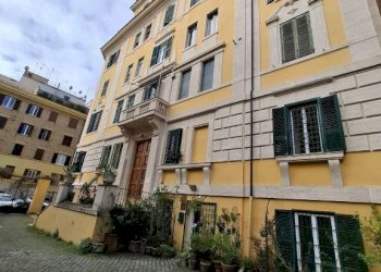 Facciata - Trilocale via Eleonora d'Arborea, 38, Roma - foto 3