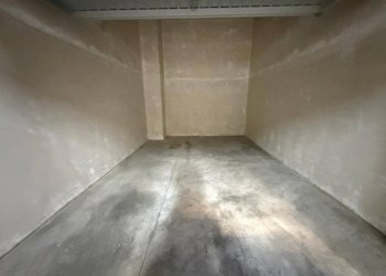 Foto 7 - Box Via Patturelli
 
2, San Nicola la Strada - foto 7