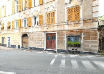 2 portone di accesso - Bilocale via Aurelia, Genova (zona Nervi) - foto 2