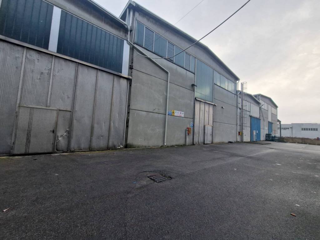 Facciata - Shed via Giovanni Verga, Lainate - photo 1