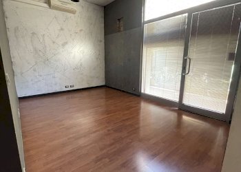 LOCALE - Negozio VIA MAJORANA, Genova (zona Quinto) - foto 1