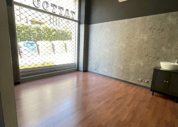 LOCALE - Negozio VIA MAJORANA, Genova (zona Quinto) - foto 2