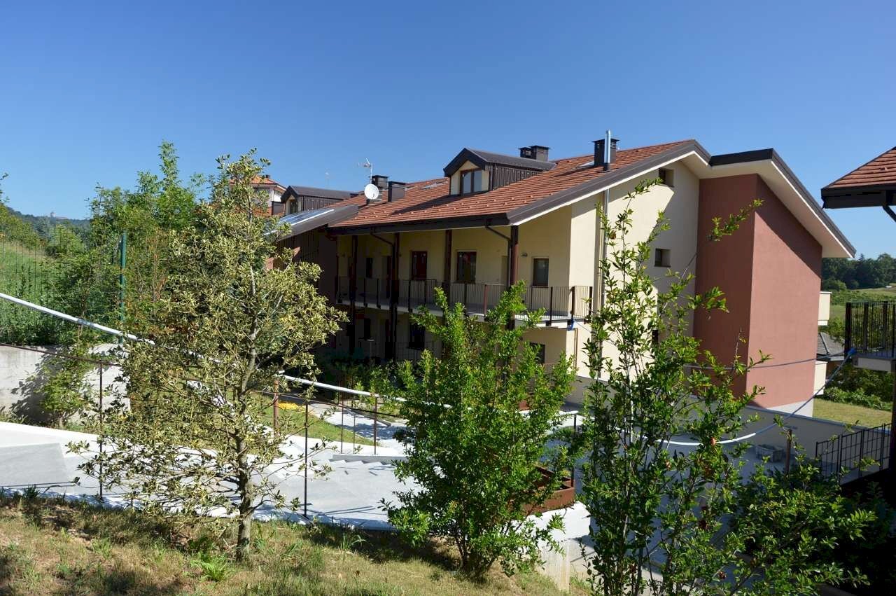 vista dall\'esterno - Box strada TORINO, 67, Pino Torinese - foto 2