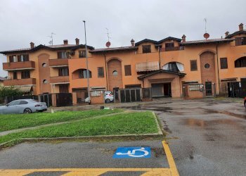 esterno - Bilocale largo fontanili, Caselle Lurani - foto 52